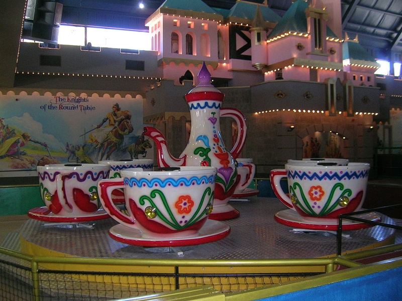 TEA CUPS NICE FLOWERS Technical Park Amusement Rides and