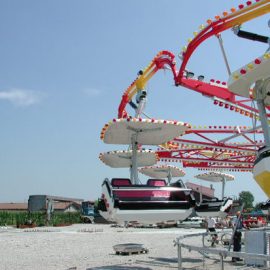 super twist amusement rides1