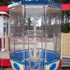 technical-park-amusement-rides-ferris-weelClosed Octagonal high