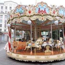 Carousel 6,70 (8)