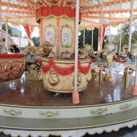 Carousel 7,60 (3)